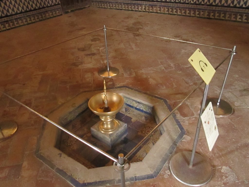 Fuente en el gabinete de Pilatos/Fountain in Pilates' room
