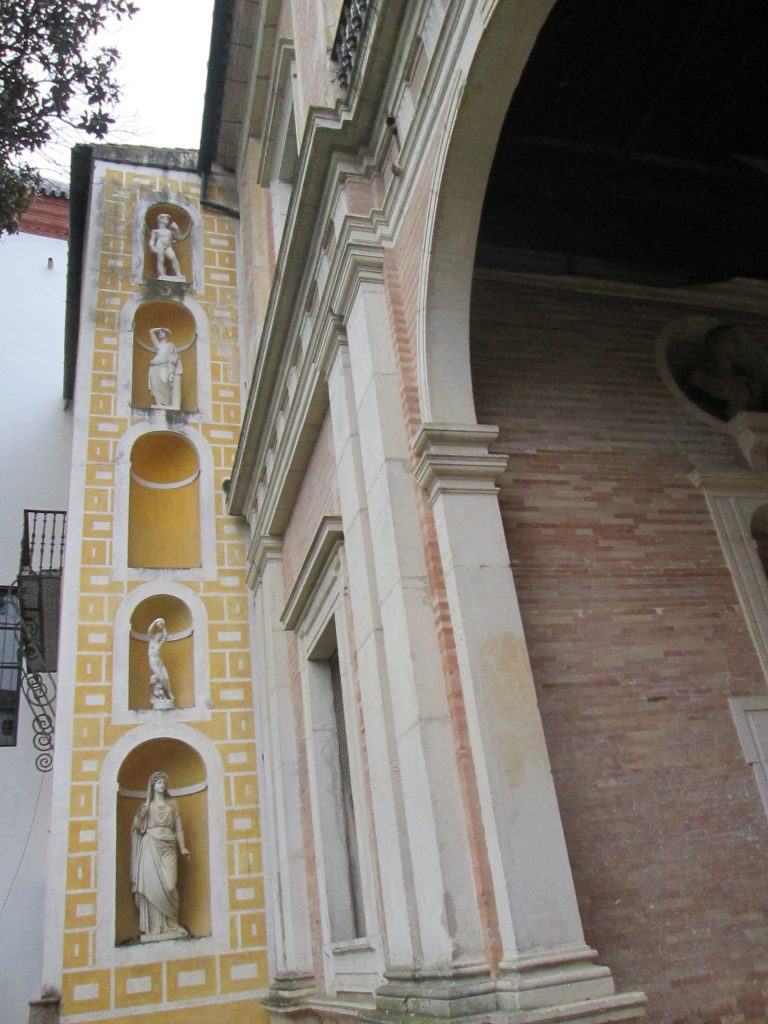 Un lado de las loggias/One side of the loggias