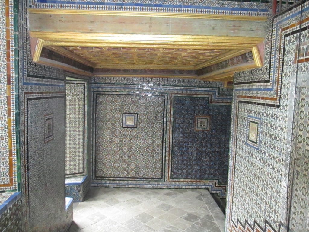 Alicatado/Tiled walls